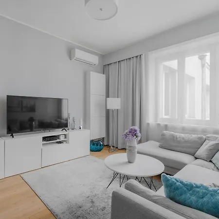 Unitapartament Delux: Elegant Warsaw Center Stay Near Zbawiciela Square Exterior photo